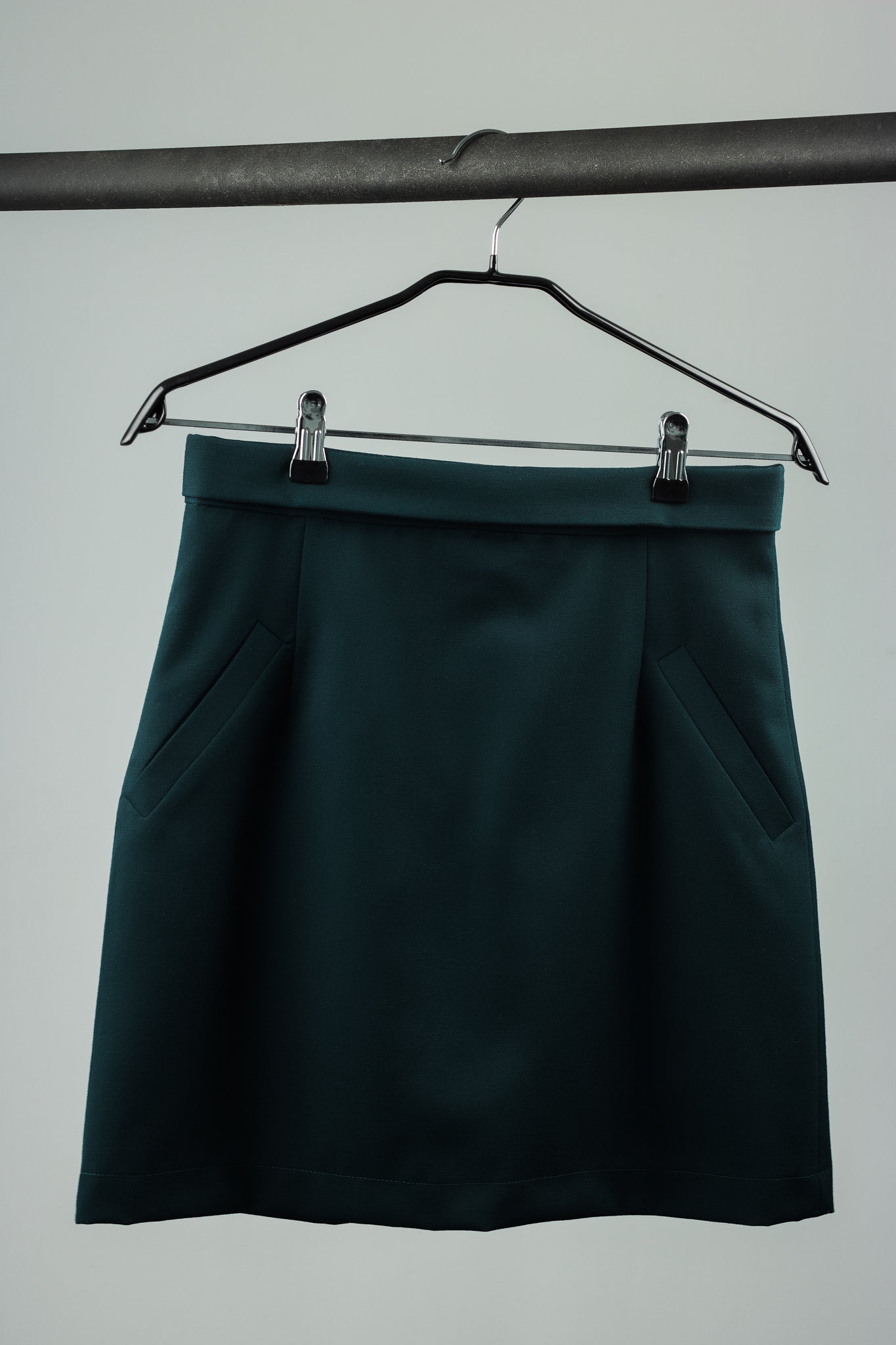 emerald green wool mini skirt with pockets