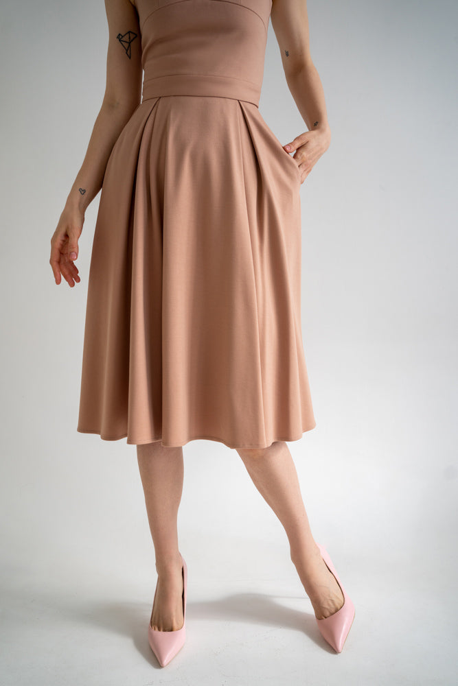Sand beige A-lined skirt with pockets