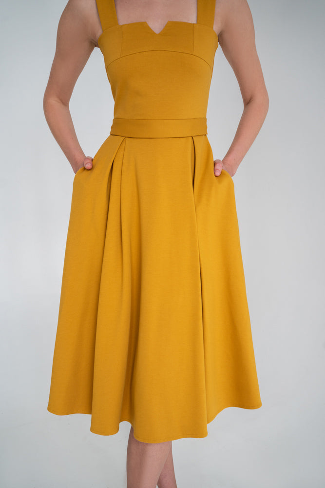 Mustard yellow A-lined skirt with pockets